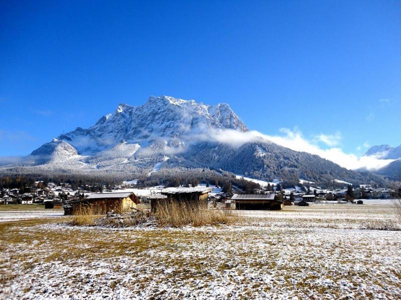 Hotel Ehrwalderhof Exteriör bild
